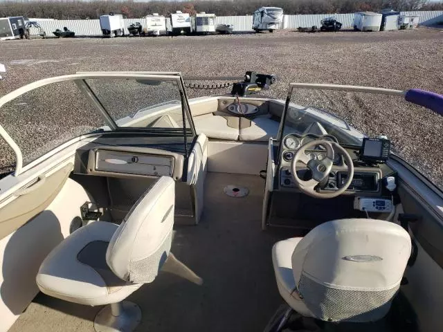 2000 Crestliner Boat