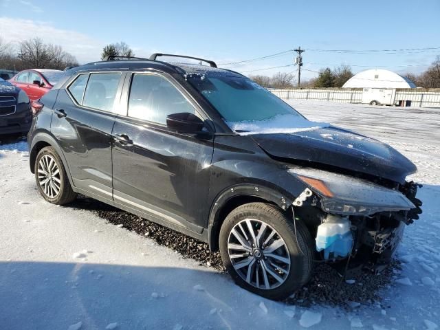 2021 Nissan Kicks SR