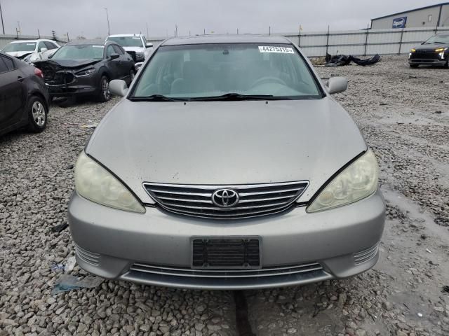 2005 Toyota Camry LE