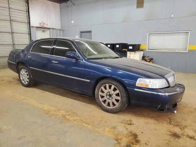 2007 Lincoln Town Car Signature Limited