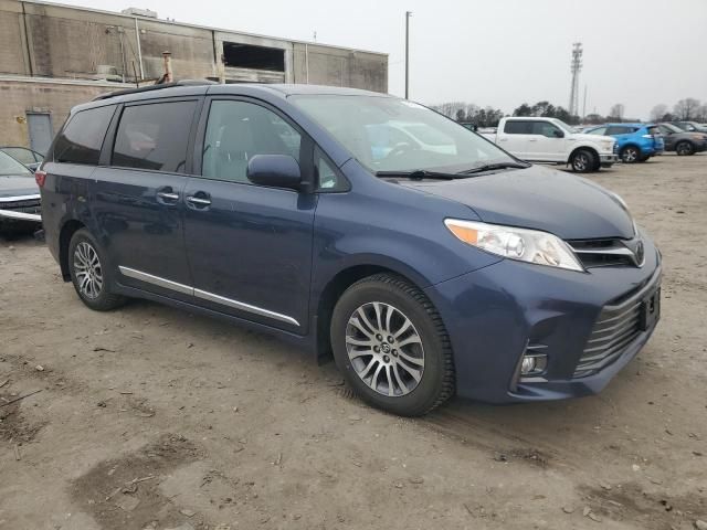 2019 Toyota Sienna XLE