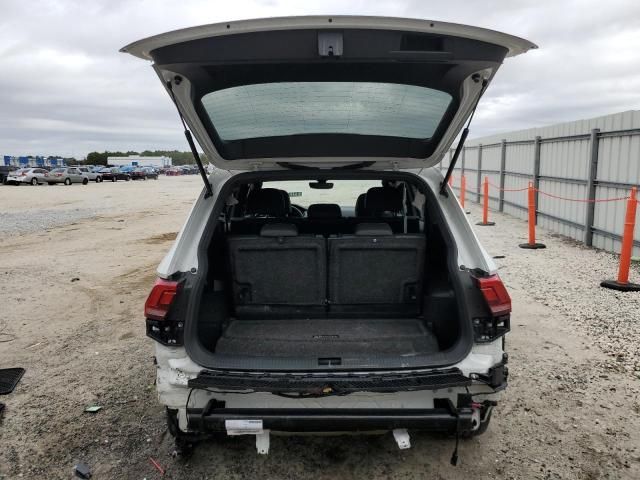 2022 Volkswagen Tiguan SE R-LINE Black