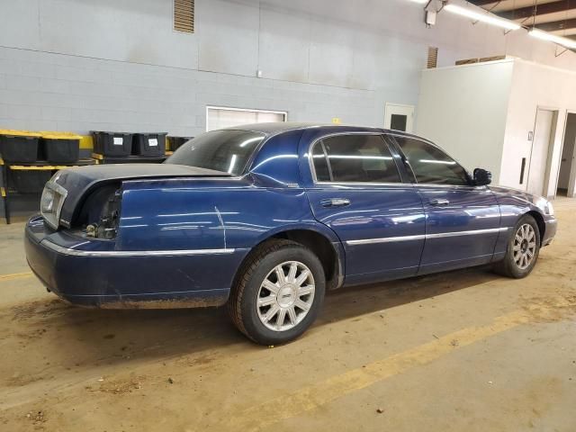 2007 Lincoln Town Car Signature Limited