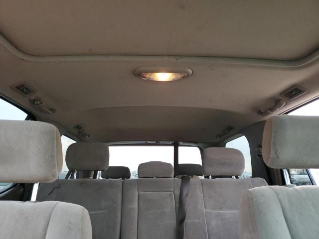 2004 Toyota Sequoia SR5