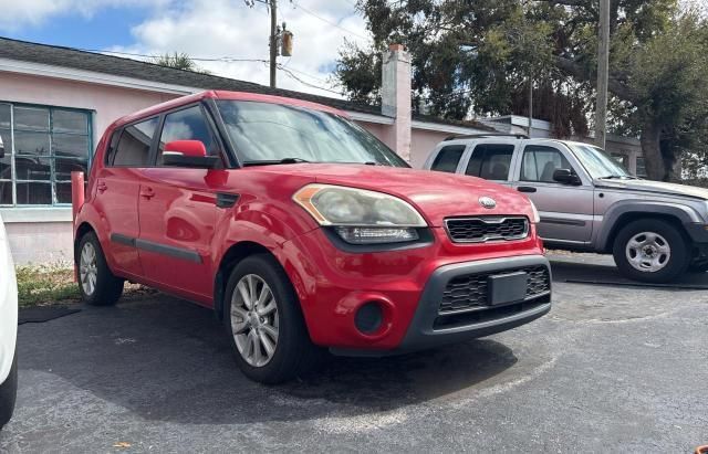 2013 KIA Soul +