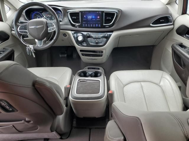 2017 Chrysler Pacifica Touring L Plus