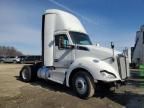 2013 Kenworth Construction T680