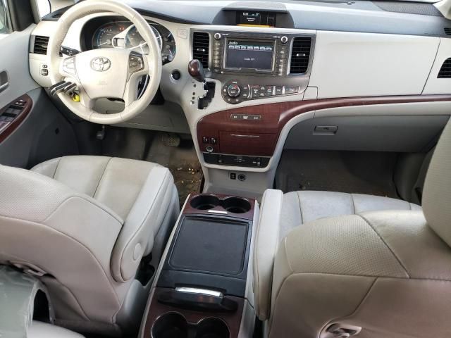 2014 Toyota Sienna XLE