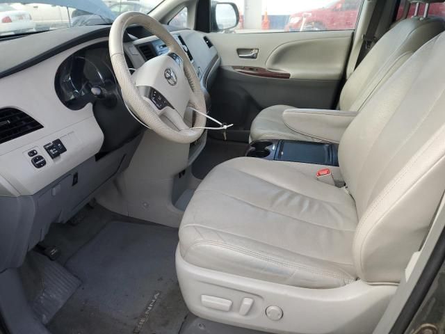 2012 Toyota Sienna XLE