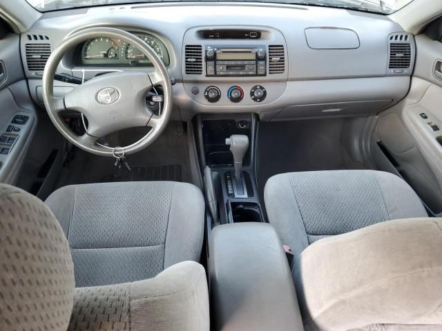 2004 Toyota Camry LE