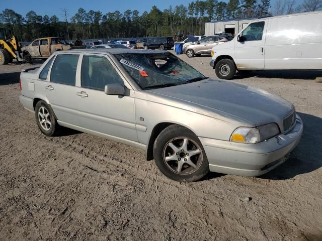 2000 Volvo S70 Base