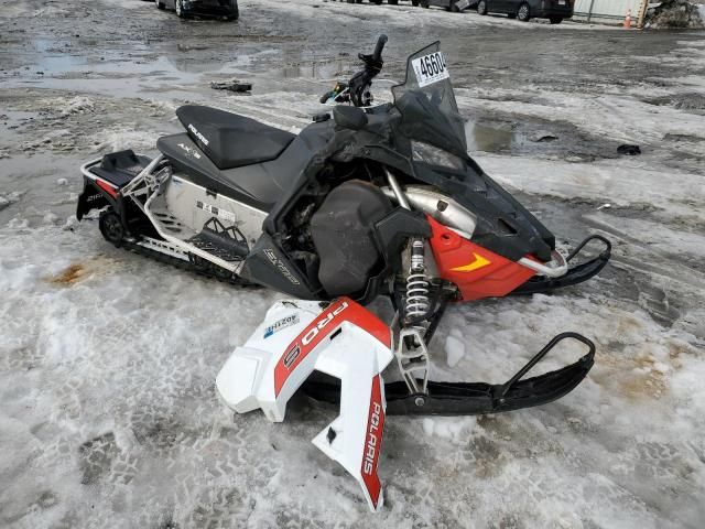 2016 Polaris Snowmobile