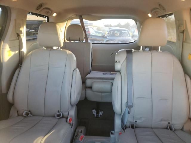 2013 Toyota Sienna XLE