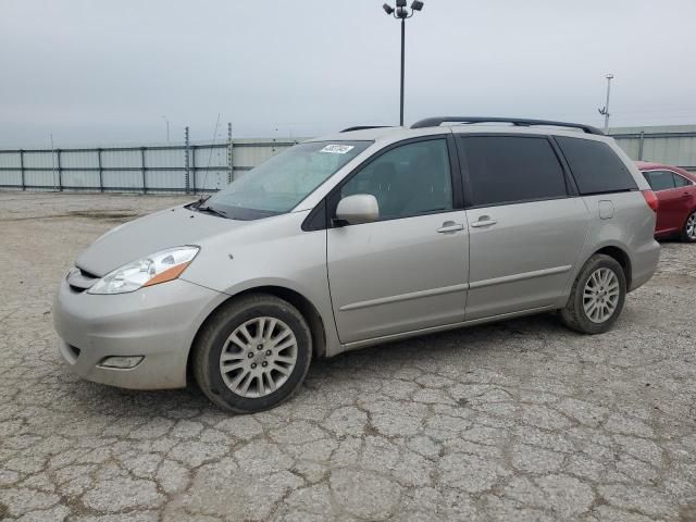 2008 Toyota Sienna XLE