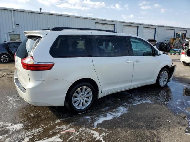 2016 Toyota Sienna XLE