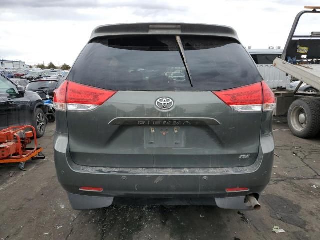 2014 Toyota Sienna XLE