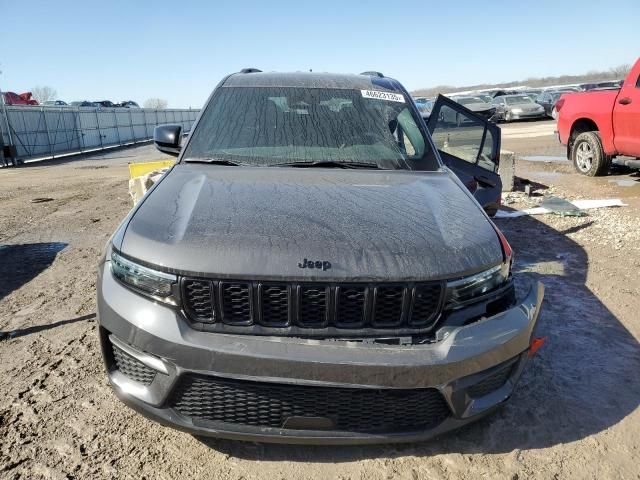 2024 Jeep Grand Cherokee Laredo