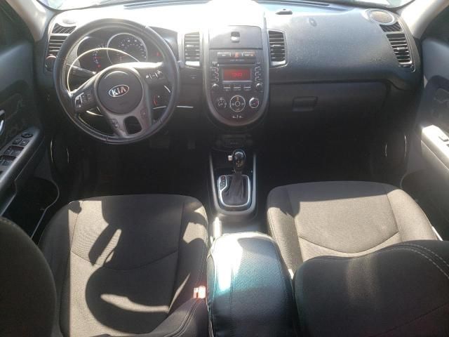 2013 KIA Soul +