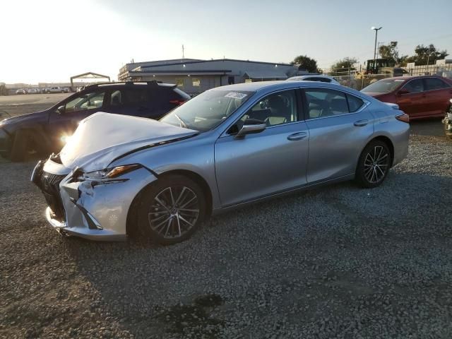 2024 Lexus ES 300H Base