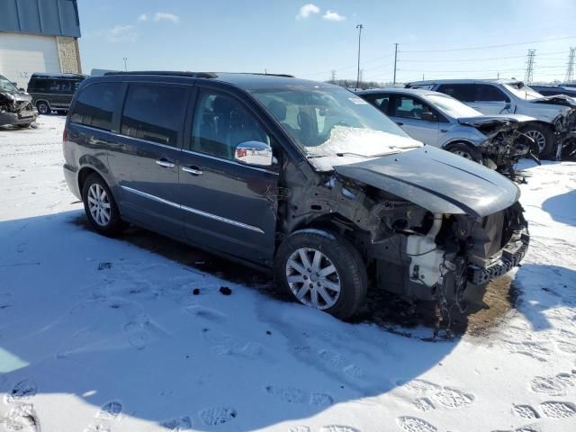 2012 Chrysler Town & Country Touring L