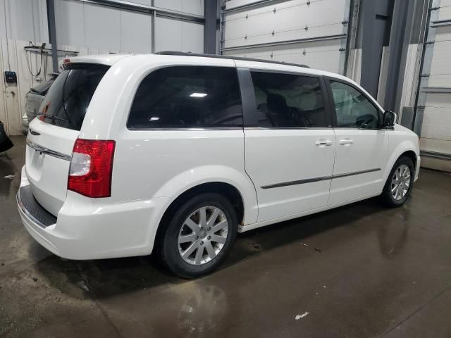 2013 Chrysler Town & Country Touring