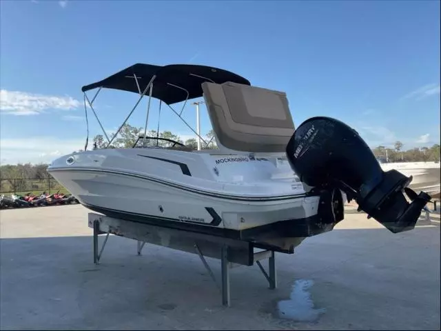 2023 Bayliner VR6