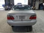 2000 Mercedes-Benz CLK 320