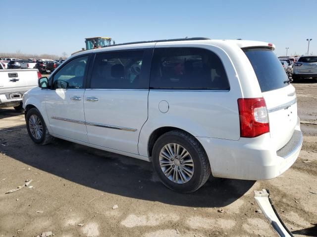 2016 Chrysler Town & Country Touring L