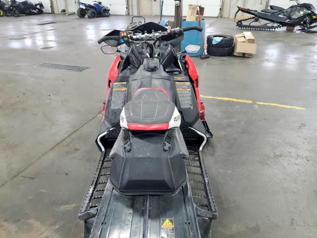 2019 Polaris XC800