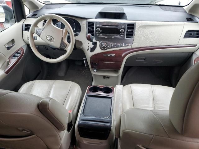 2011 Toyota Sienna XLE