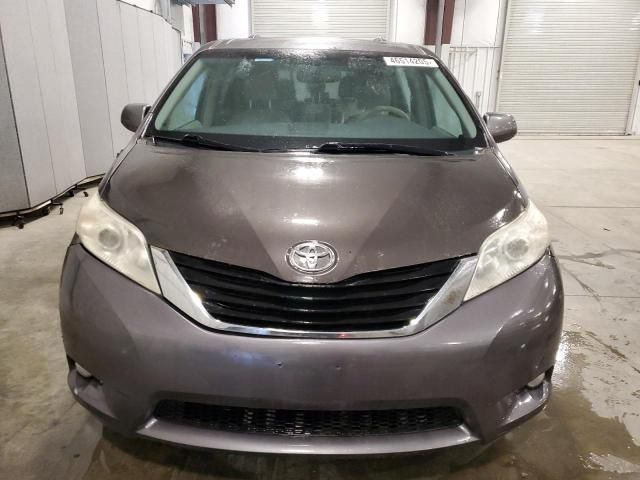 2011 Toyota Sienna XLE