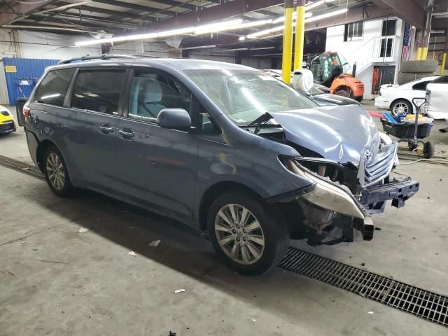 2015 Toyota Sienna LE