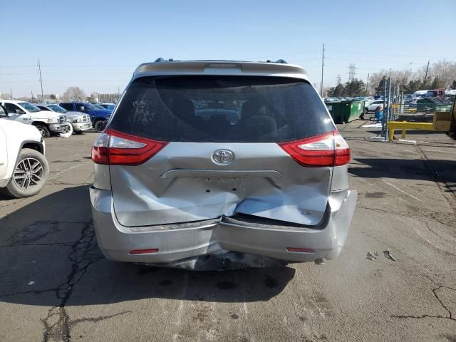 2015 Toyota Sienna LE