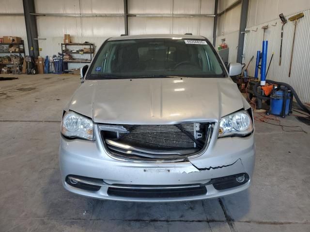 2011 Chrysler Town & Country Touring