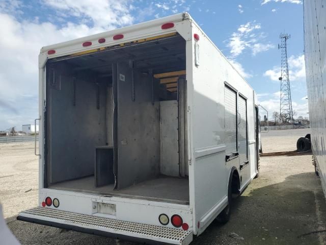 2001 Freightliner Chassis M Line WALK-IN Van