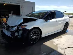 Carros salvage a la venta en subasta: 2023 Toyota Camry XSE