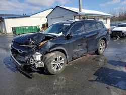 Salvage cars for sale at Grantville, PA auction: 2022 Toyota Highlander XLE