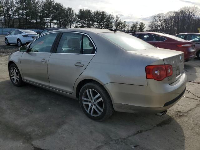 2005 Volkswagen New Jetta 2.5L Option Package 2