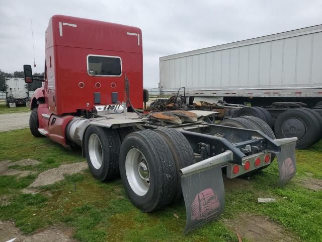 2015 Kenworth Construction T680