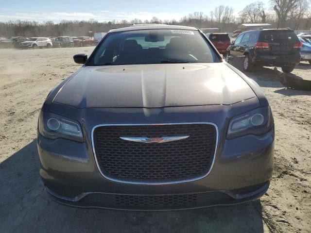 2018 Chrysler 300 Touring