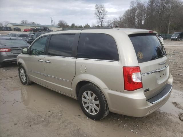 2012 Chrysler Town & Country Touring L