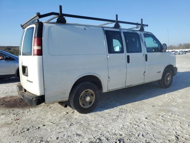 2004 Chevrolet Express G2500