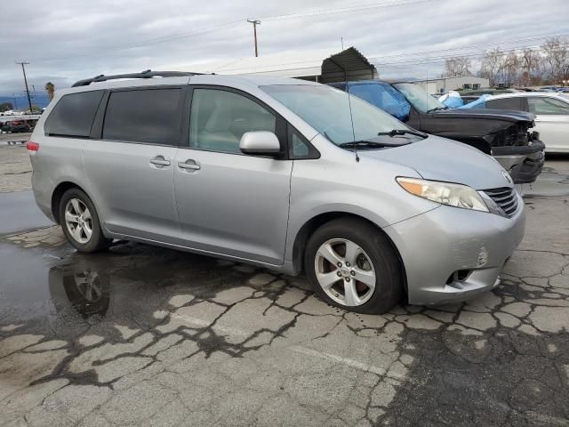 2012 Toyota Sienna LE