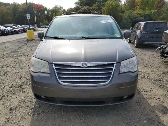 2010 Chrysler Town & Country