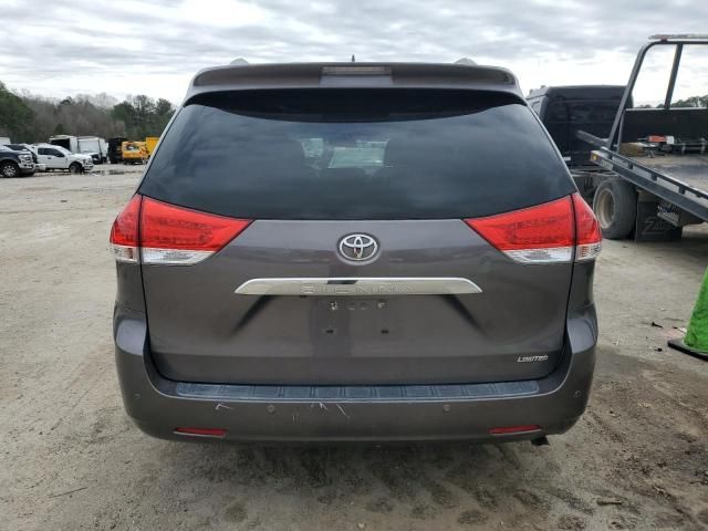 2011 Toyota Sienna XLE