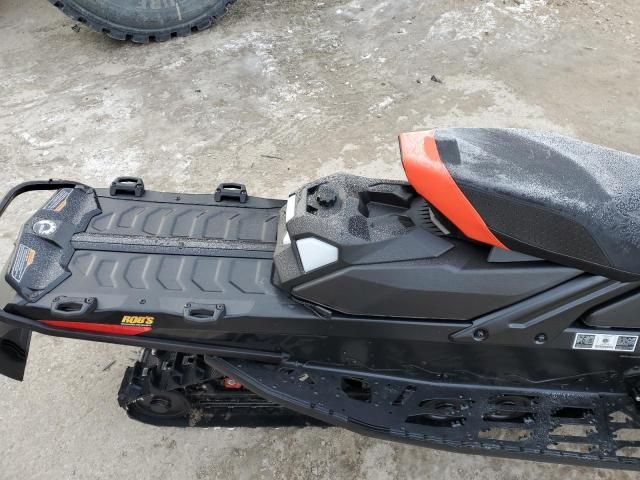 2025 Skidoo 2025 Skidoo MX Z 600