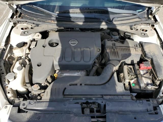 2011 Nissan Altima Base