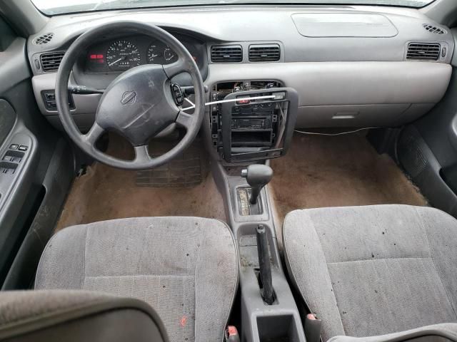 1997 Nissan Sentra Base