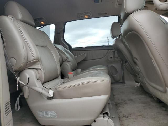 2008 Toyota Sienna XLE