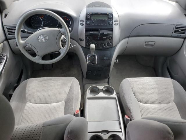 2007 Toyota Sienna CE